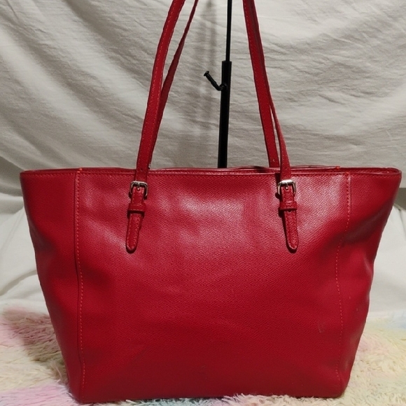 Authentic Coach Red Leather Turn Lock Tote Bag Gently Used - Picture 4 of 16